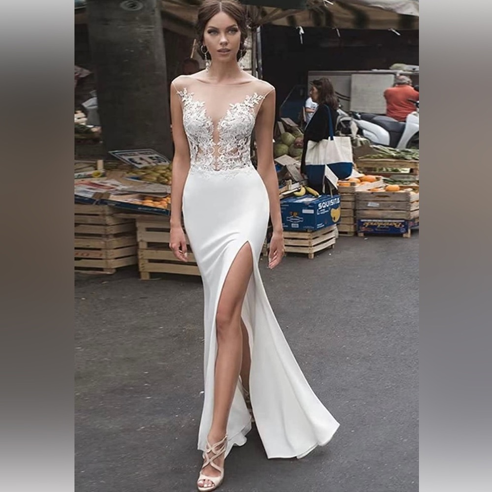 Simple Boho Wedding Mermaid Lace Spaghetti Straps V Neck Beach Bridal Gowns